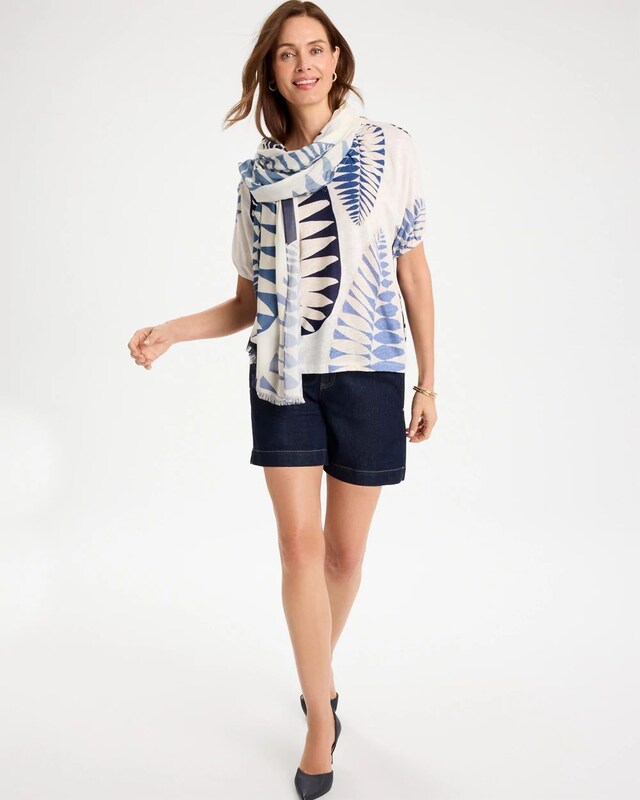 Leaf Print Linen Ruched V-Neck Tee - image 2